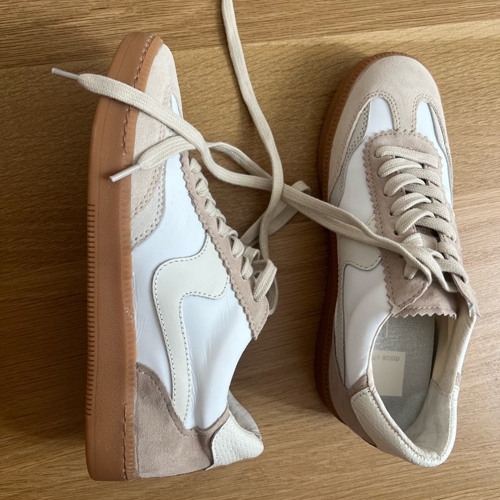 Brand New Notice Dolce Vita sneakers